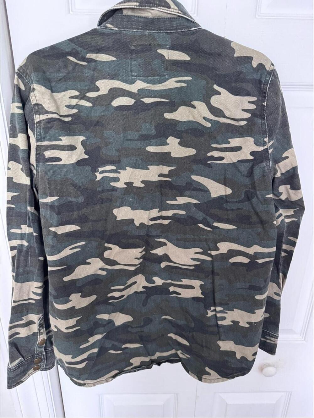 Forever 21 Green and Cream Camo Utility Jacket - Picture 7 of 9